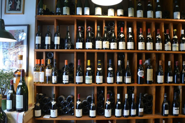 caviste bouquet des vins 91 boulevard beaumarchais 75003 paris cave a vins petitscommerces fr petits commerces 3 1024x683 1 768x512