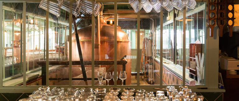 BRASSERIE de L'Est BRASSERIE de L'Est